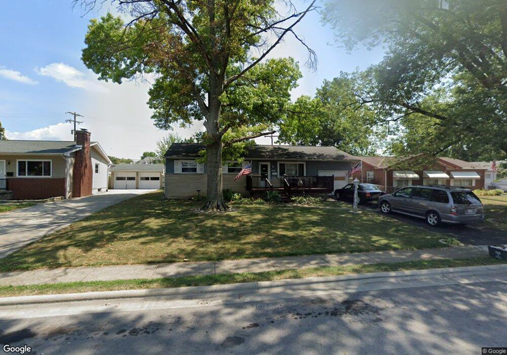 340 Pineview Dr, Columbus, OH 43213 - photo 1