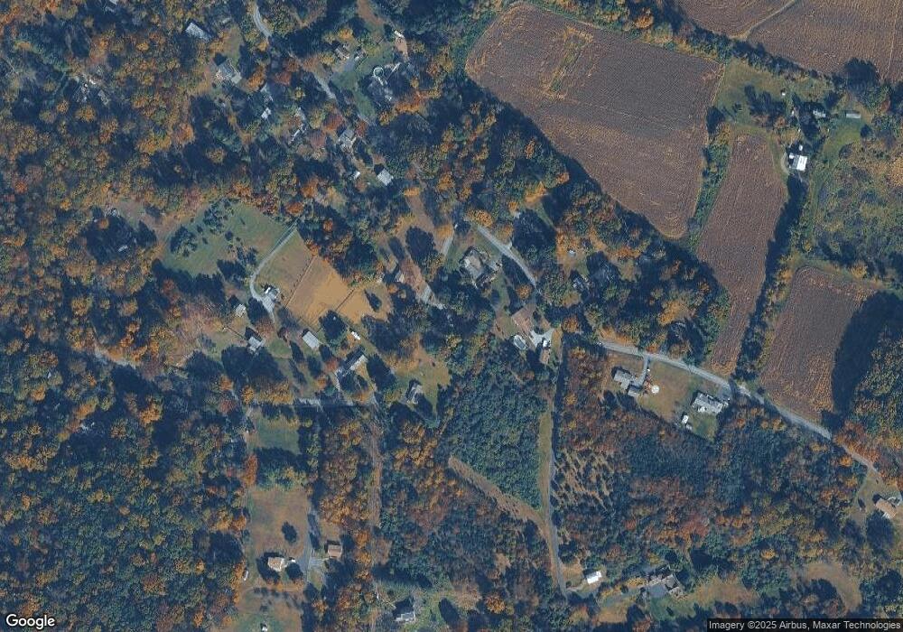 530 Sycamore Rd, Douglassville, PA 19518 - photo 1