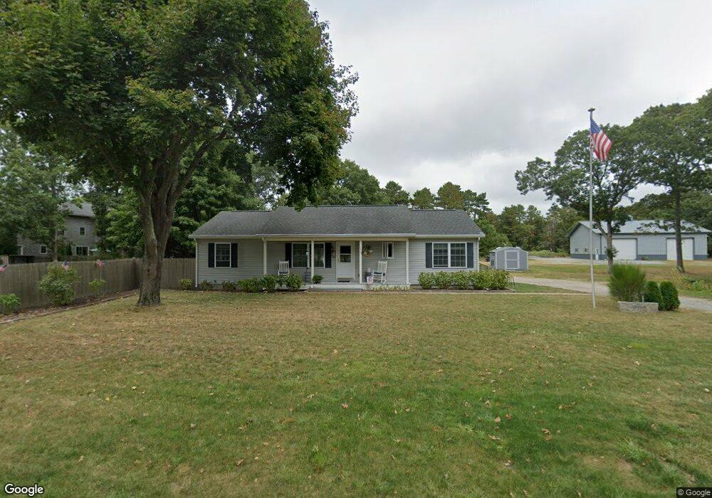 637 Carriage Shop Rd, East Falmouth, MA 02536 - photo 1