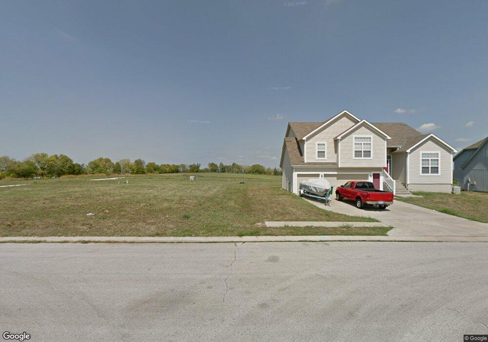 0 Lot 167 Hampton Dr unit 1687716, Raymore, MO 64083 - photo 1