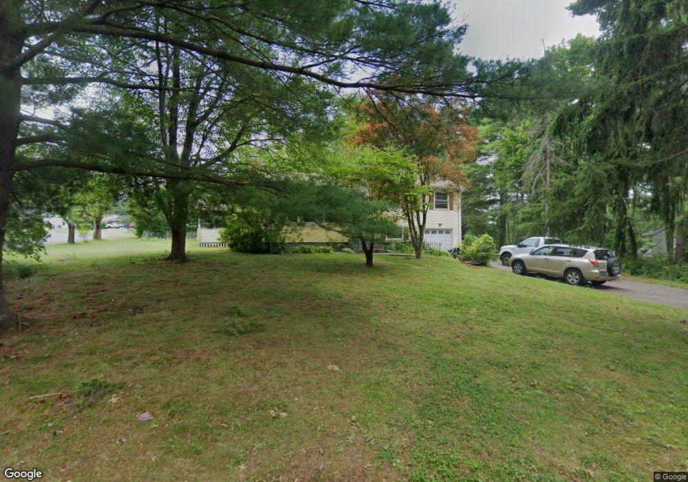 4 Craigmore Rd, Bloomfield, CT 06002 - photo 1