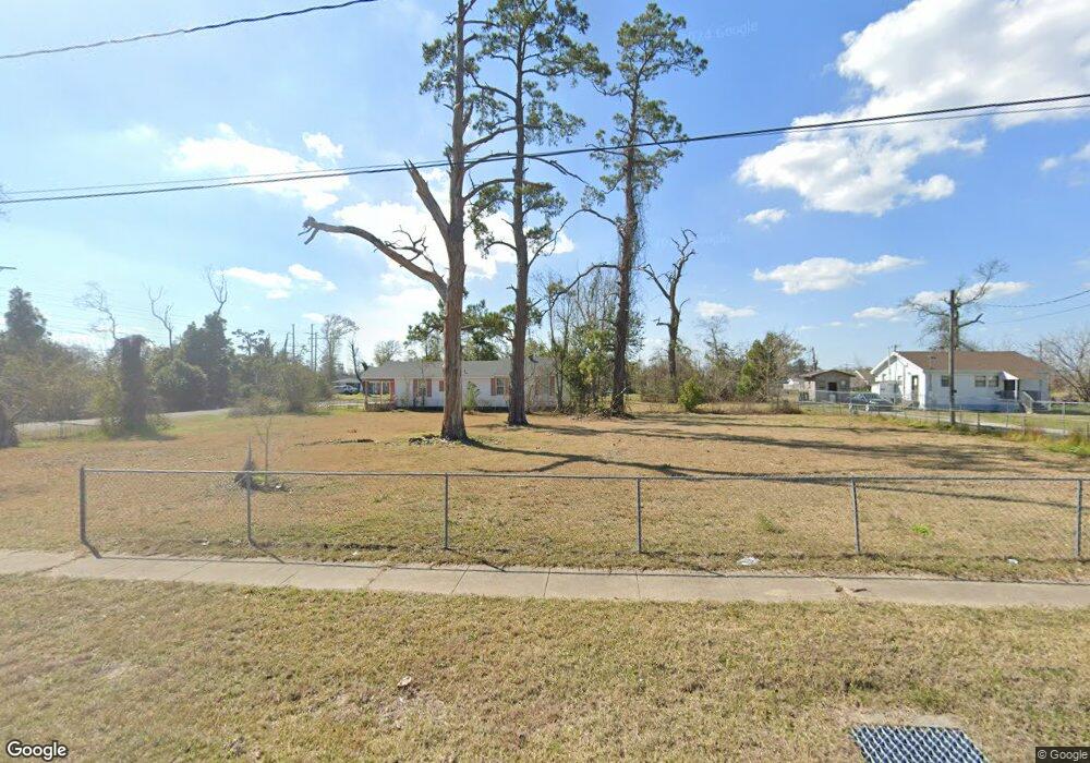 2003 Pear St, Lake Charles, LA 70601 - photo 1