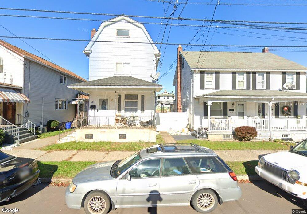 32 W Grand St, Nanticoke, PA 18634 - photo 1