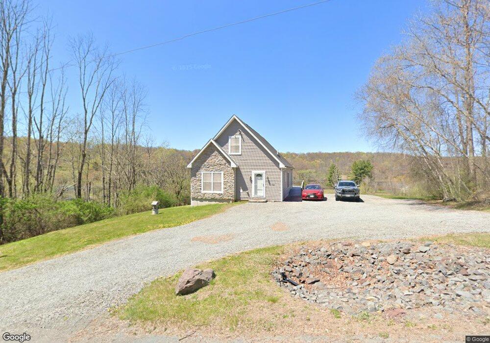 594 Cliff St, Honesdale, PA 18431 - photo 1