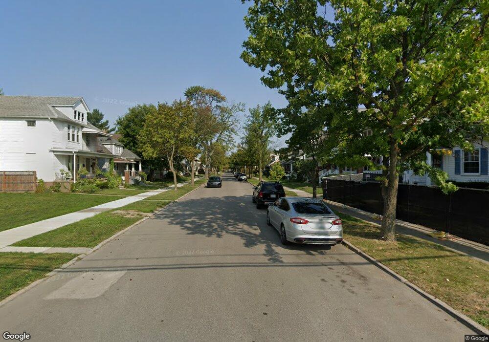 1465 - 67 Wayburn, Grosse Pointe Farms, MI 48230 - photo 1