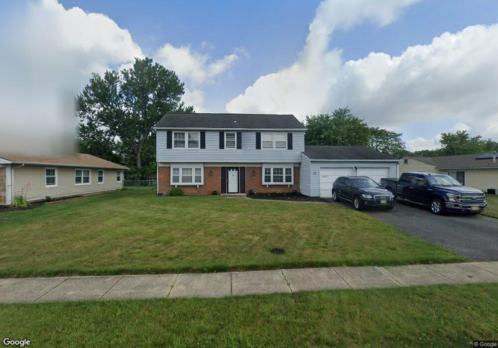 27 Gimble Ln, Willingboro, NJ 08046 - photo 1