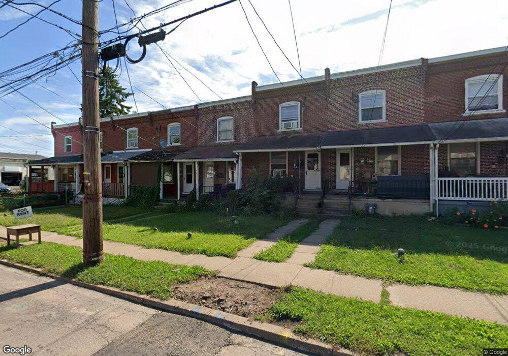 621 N Cannon Ave, Lansdale, PA 19446 - photo 1