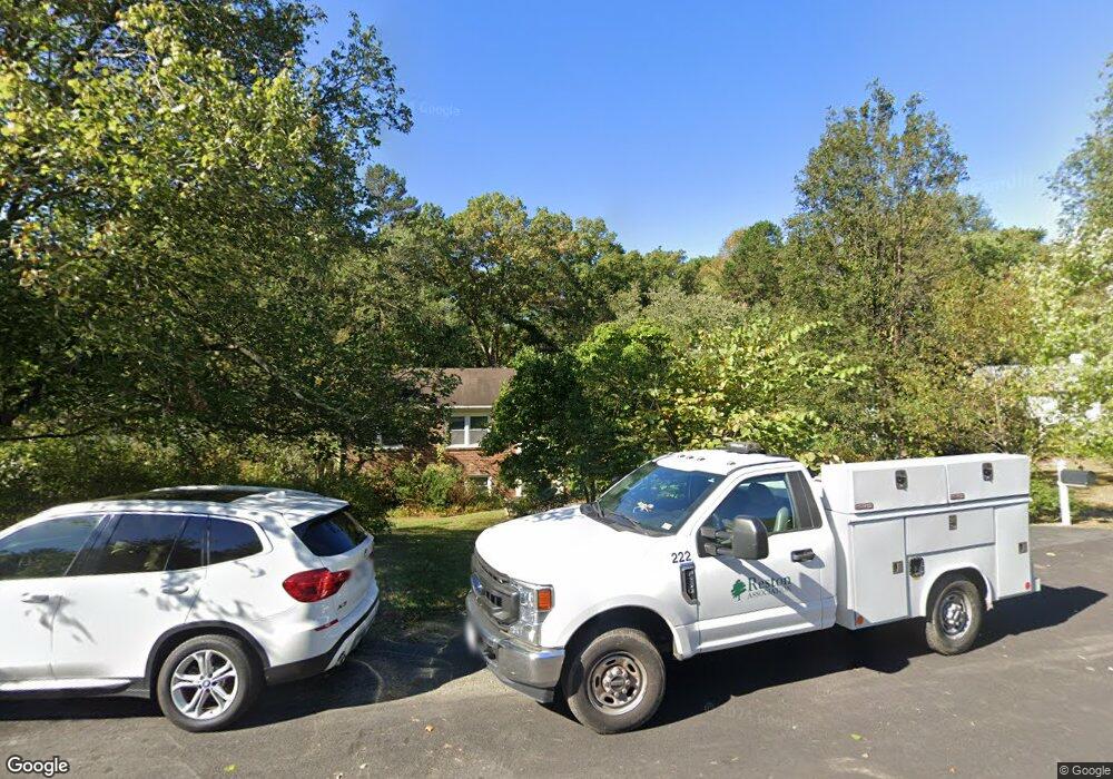 1806 Cranberry Ln, Reston, VA 20191 - photo 1