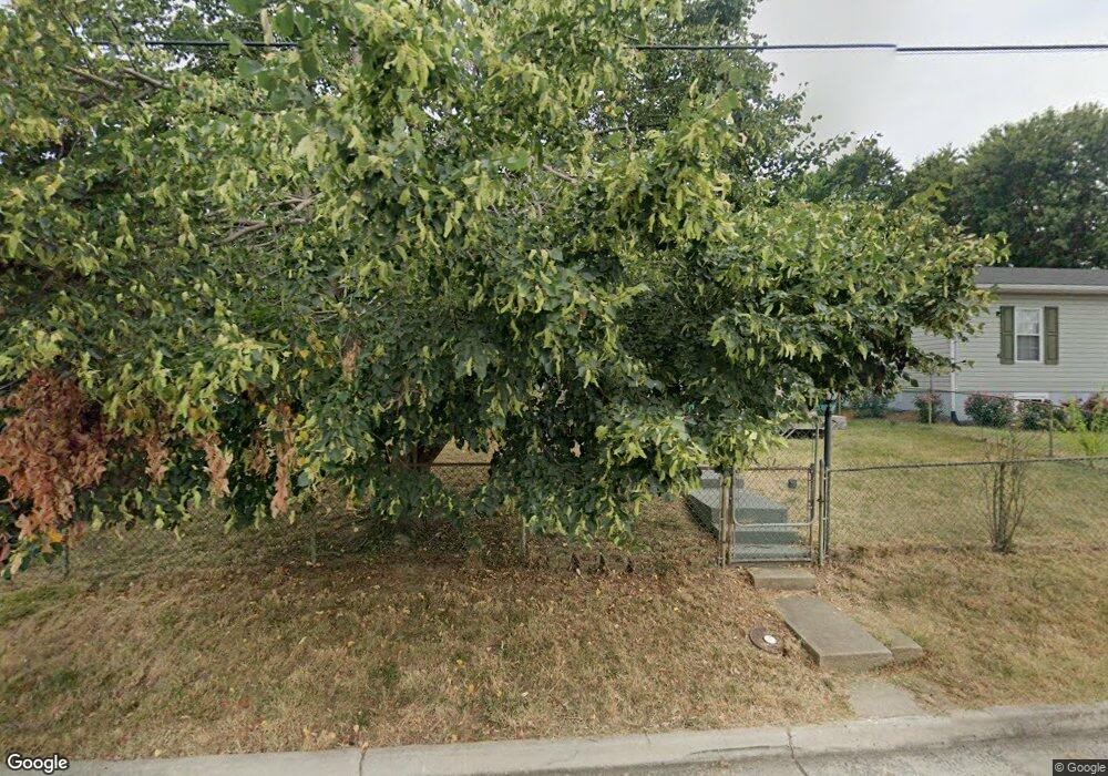 751 W 13th St, Front Royal, VA 22630 - photo 1