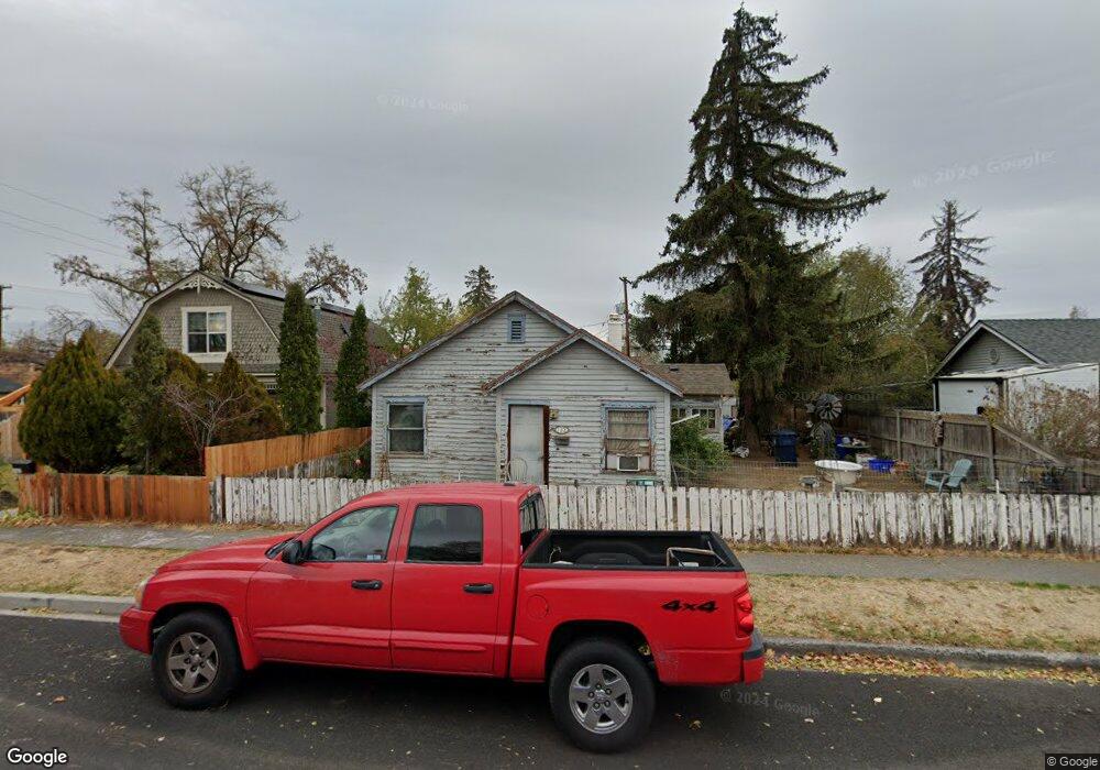 132 SW 10th St, Redmond, OR 97756 - photo 1