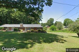 213 Woods Ln, Winston Salem, NC 27107