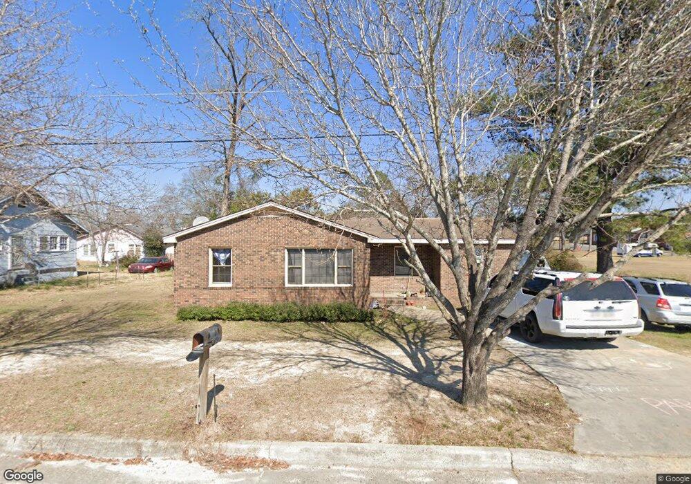 21 E Sixth St, Mc Rae Helena, GA 31037 - photo 1