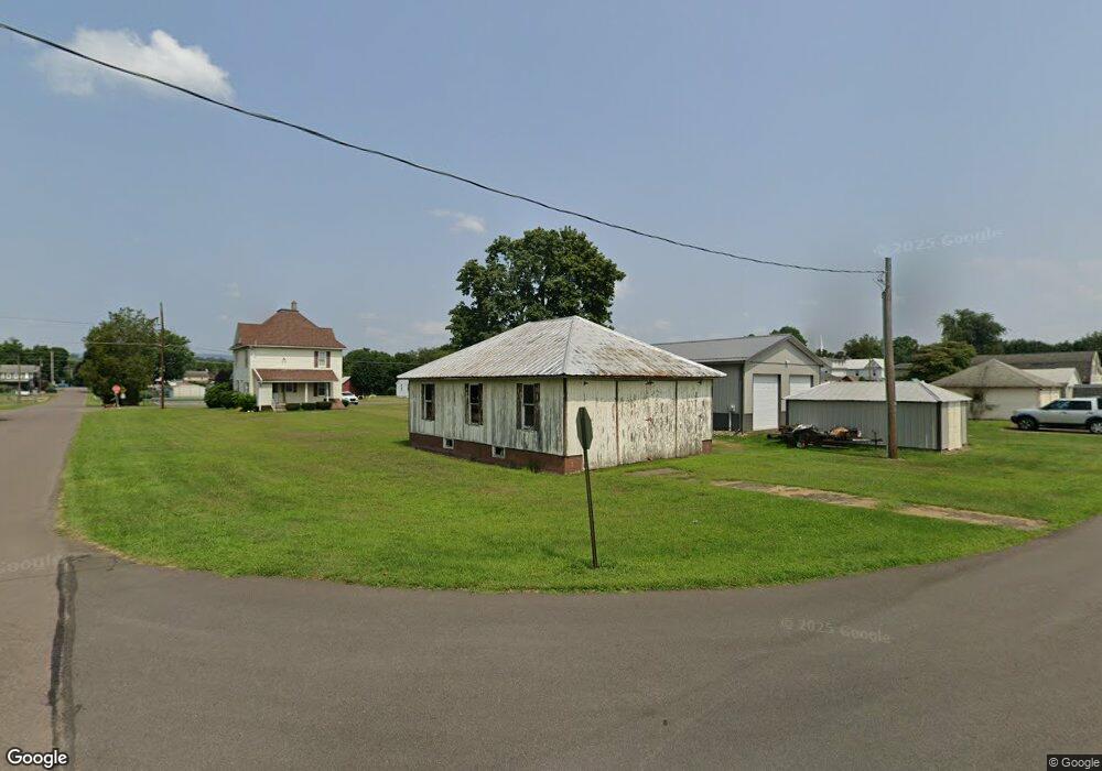 231 W 5th St, Nescopeck, PA 18635 - photo 1