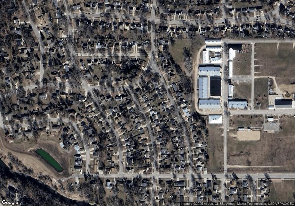 705 18th St SW, Austin, MN 55912 - photo 1