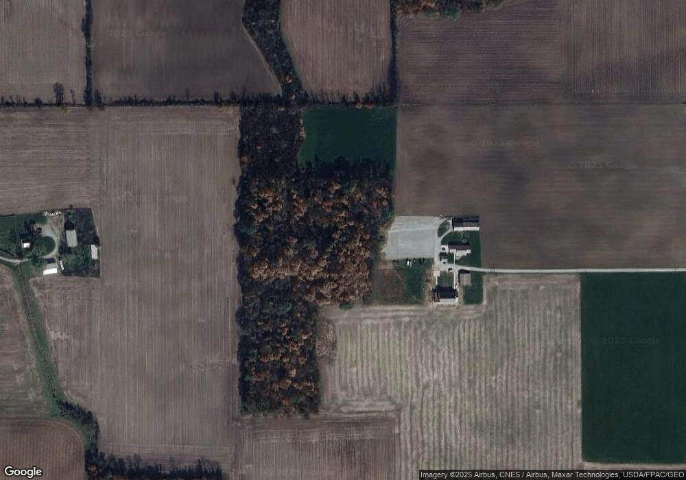 15561 Main St, Wapakoneta, OH 45895 - photo 1