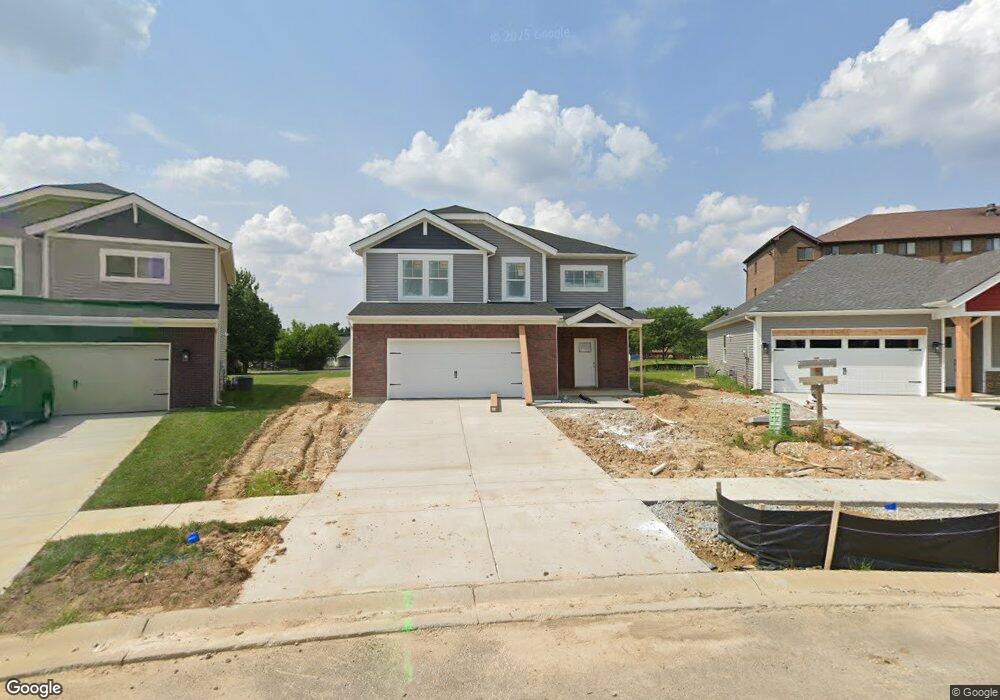 6518 Oak Village Dr, Louisville, KY 40228 - photo 1