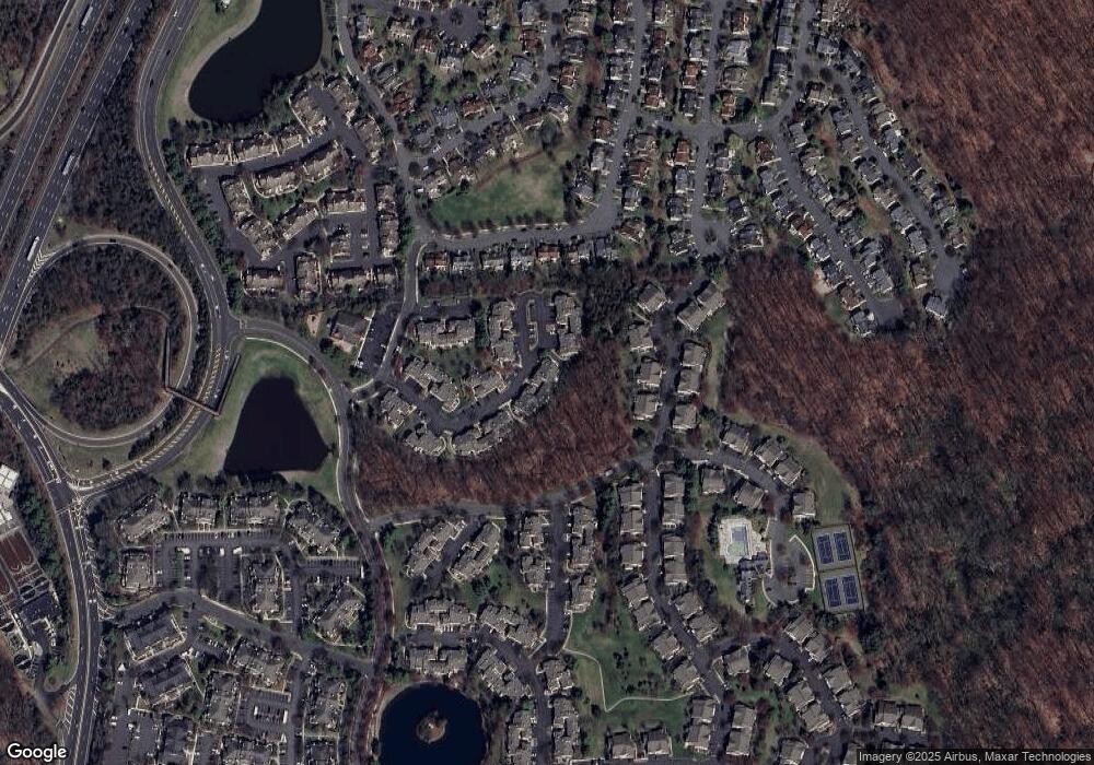 56 Pheasant Brook Ct, Bedminster, NJ 07921 - photo 1