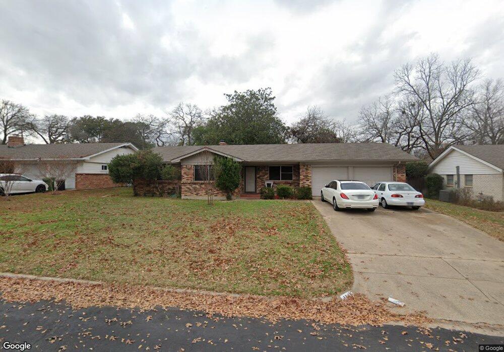 1141 Trailwood Dr, Hurst, TX 76053 - photo 1