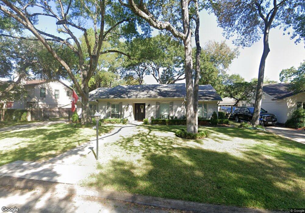 13718 Apple Tree Rd, Houston, TX 77079 - photo 1