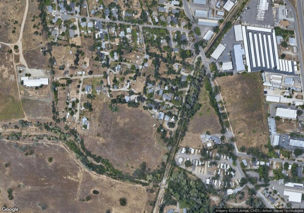 1911 Acorn Ln, Redding, CA 96001 - photo 1