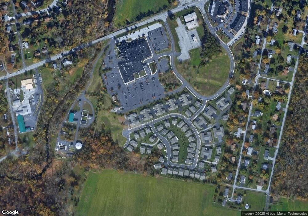 25 Ivy Ln unit 3, Gettysburg, PA 17325 - photo 1