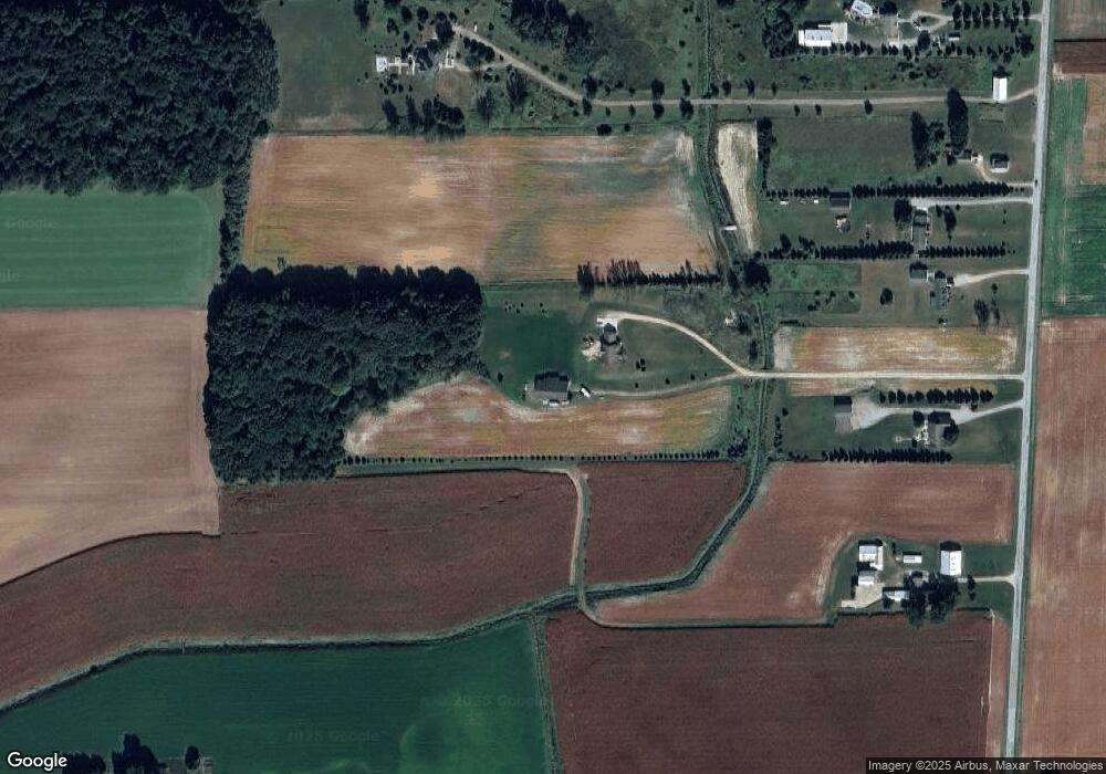 8762 Block Rd, Birch Run, MI 48415 - photo 1