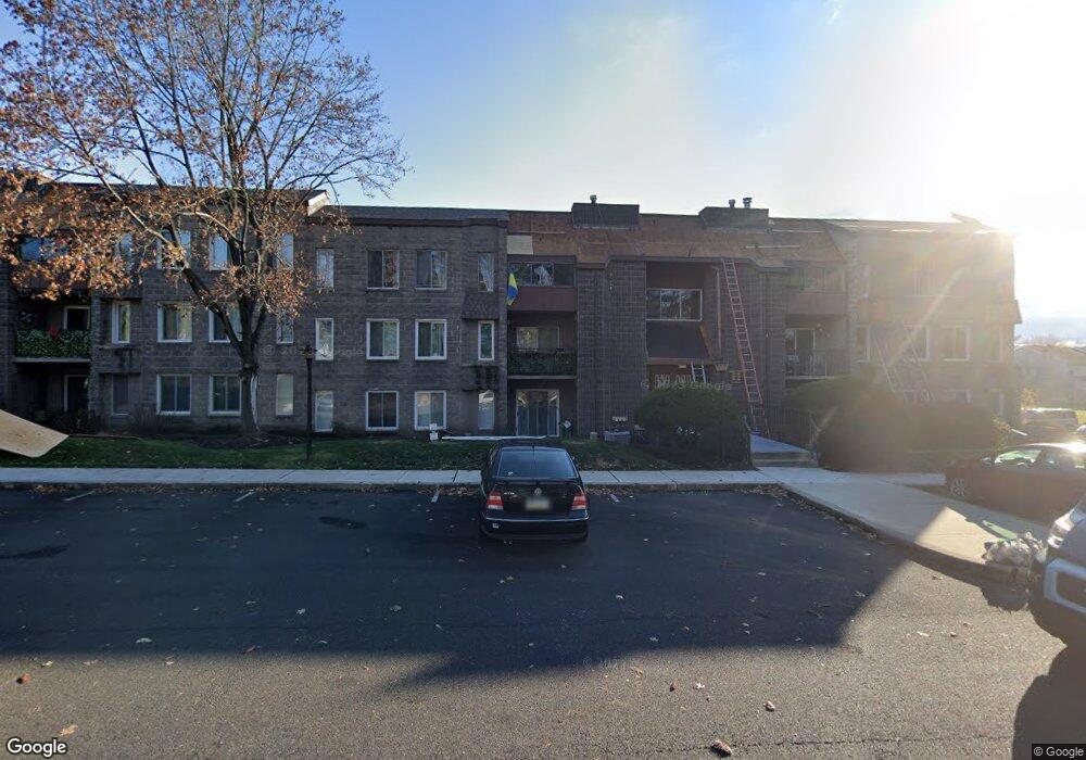 116 Leedom Way unit 116, Newtown, PA 18940 - photo 1