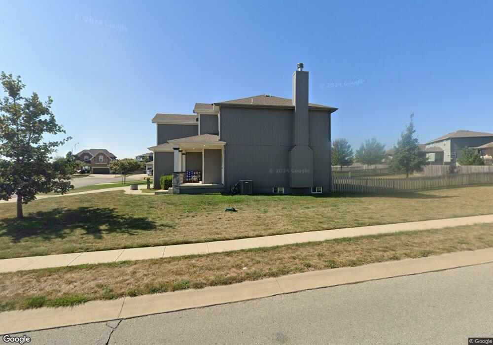 21000 Balsam St, Spring Hill, KS 66083 - photo 1