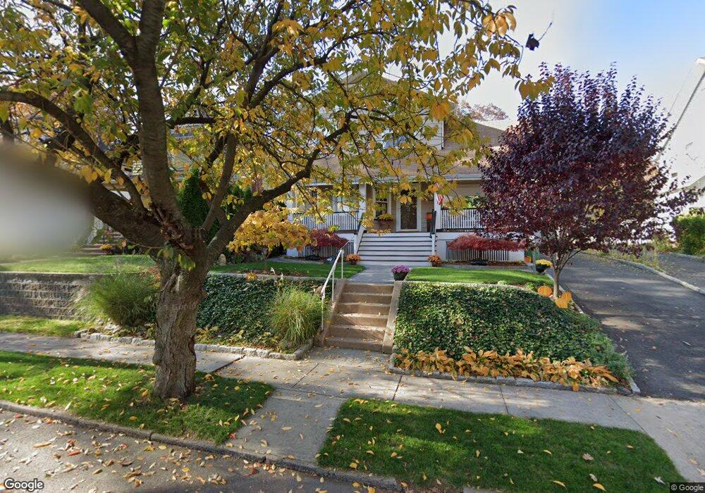 262 Sylvan St, Rutherford, NJ 07070 - photo 1