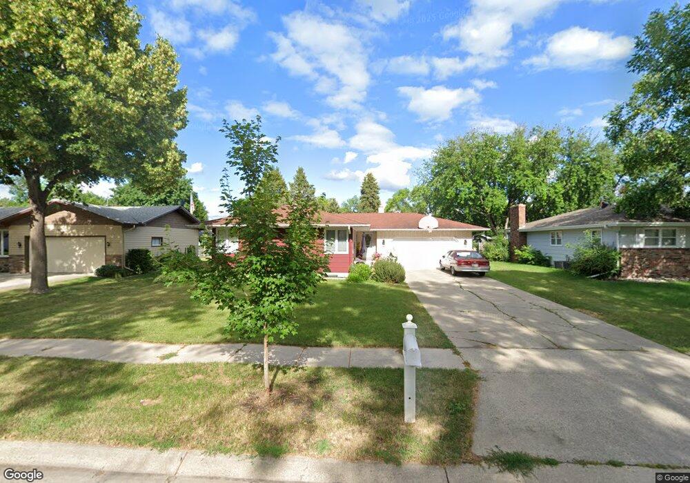 2831 Hickory St N, Fargo, ND 58102 - photo 1