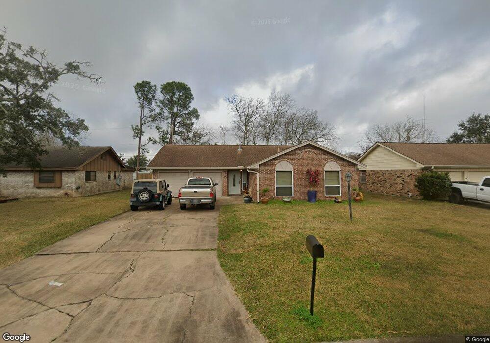 1512 Kings Park Dr, Alvin, TX 77511 - photo 1