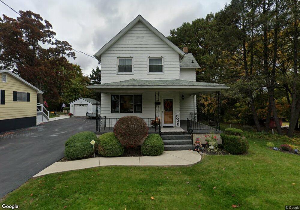 319 Field St, Dunmore, PA 18512 - photo 1