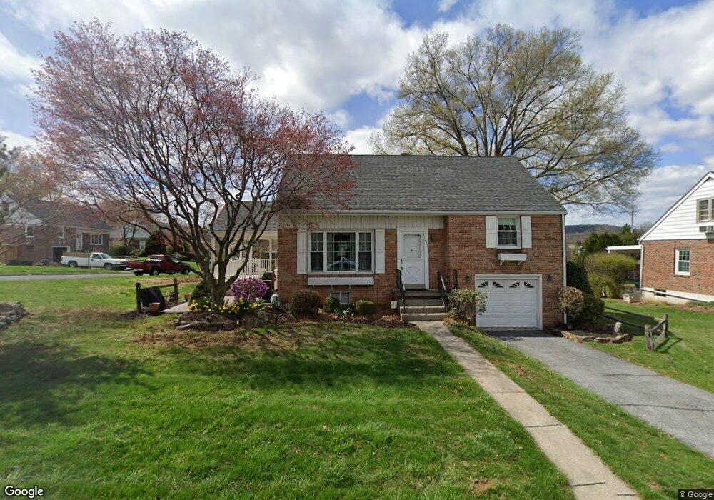 230 W 47th St, Reading, PA 19606 - photo 1
