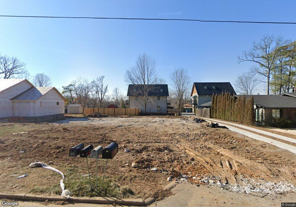 905 NW B St, Bentonville, AR 72712 - photo 1