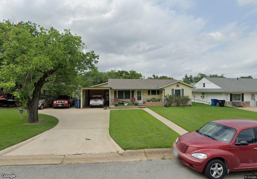 915 W Murray St, Denison, TX 75020 - photo 1