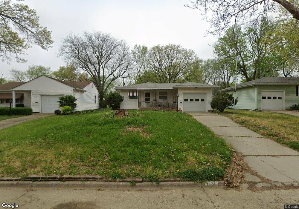 1131 SW Saline St, Topeka, KS 66604 - photo 1