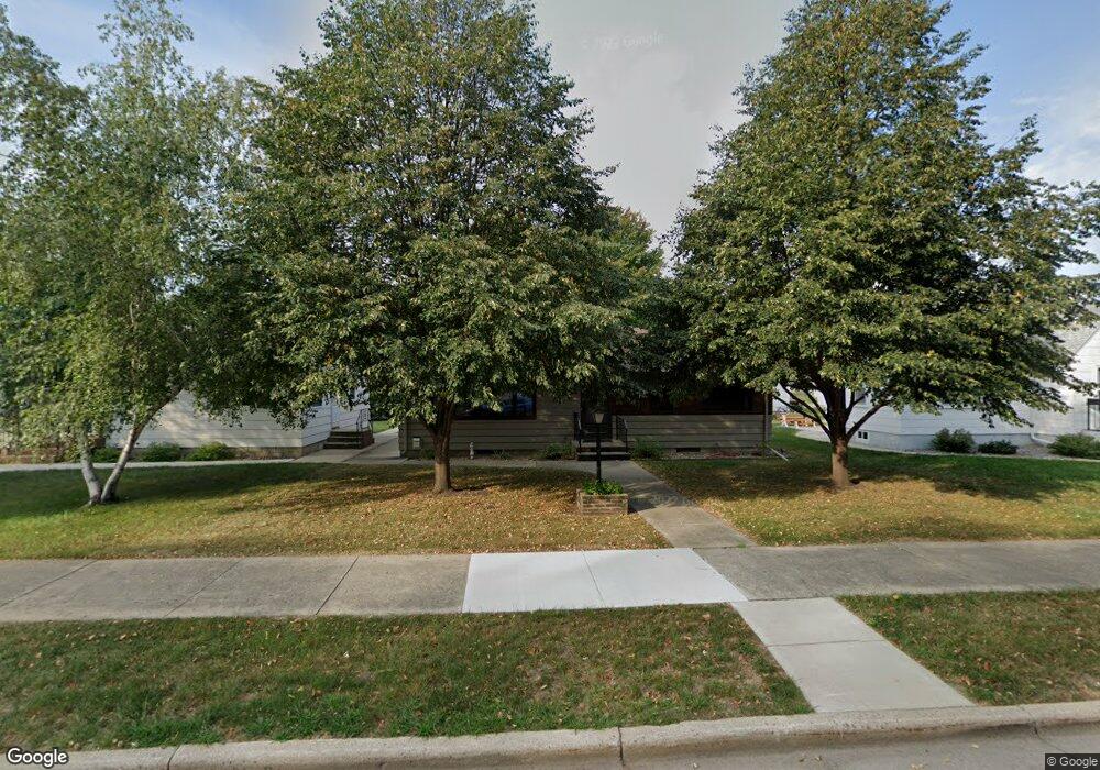 1211 N Jefferson St, New Ulm, MN 56073 - photo 1