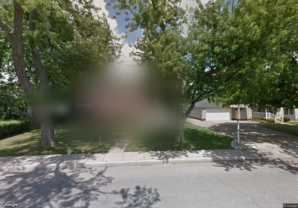 706 E Marion St, Nappanee, IN 46550 - photo 1