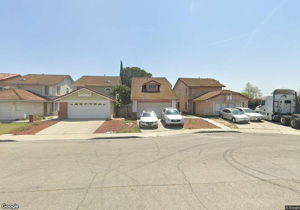 728 W Cypress St, Compton, CA 90220 - photo 1