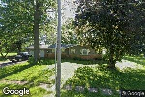 419 N 5th St, Nokomis, IL 62075