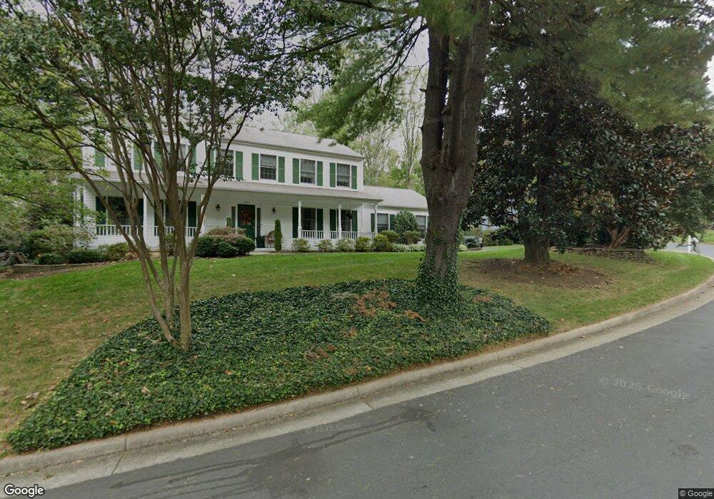 1330 Quail Ridge Dr, Reston, VA 20194 - photo 1