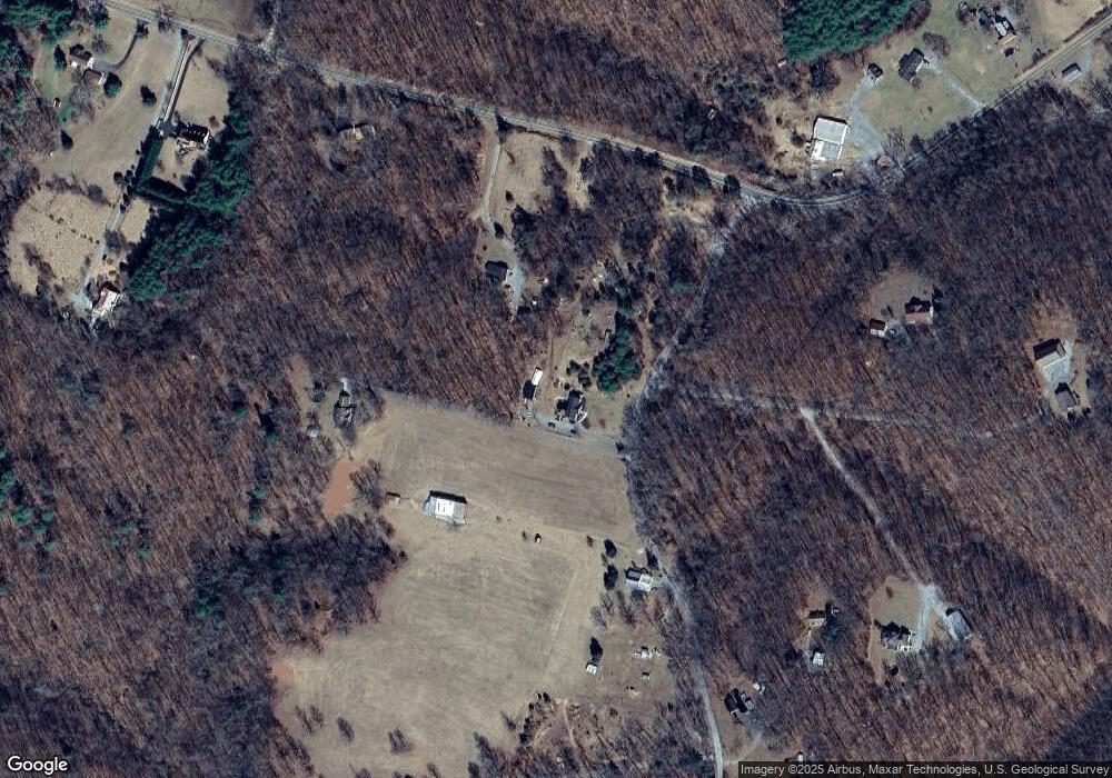 11118 Garrison Hollow Rd, Clear Spring, MD 21722 - photo 1