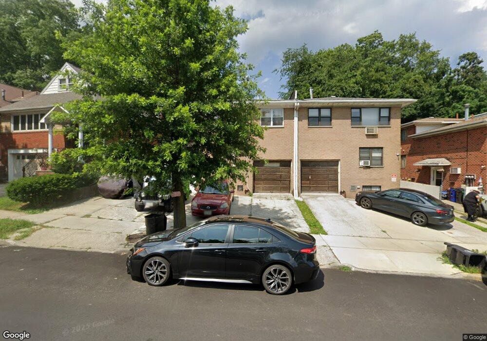 6915 Little Neck Pkwy, Glen Oaks, NY 11004 - photo 1