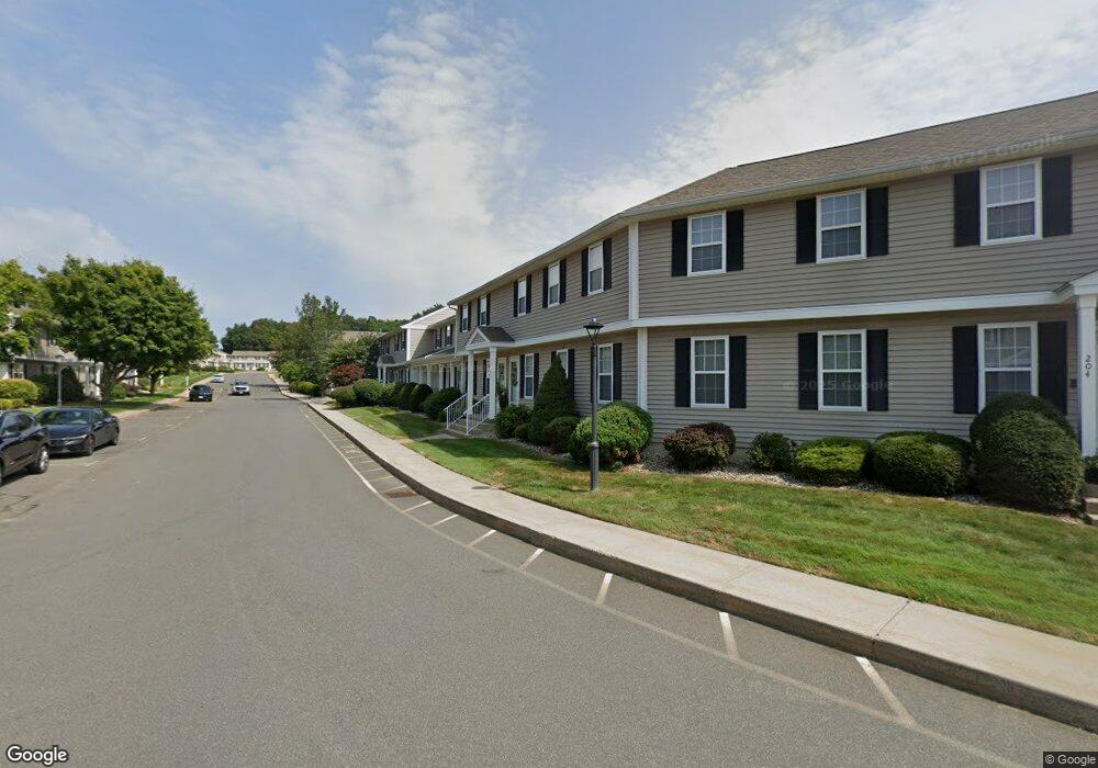 302 Meadowecrest Cir unit 302,3, Ludlow, MA 01056 - photo 1