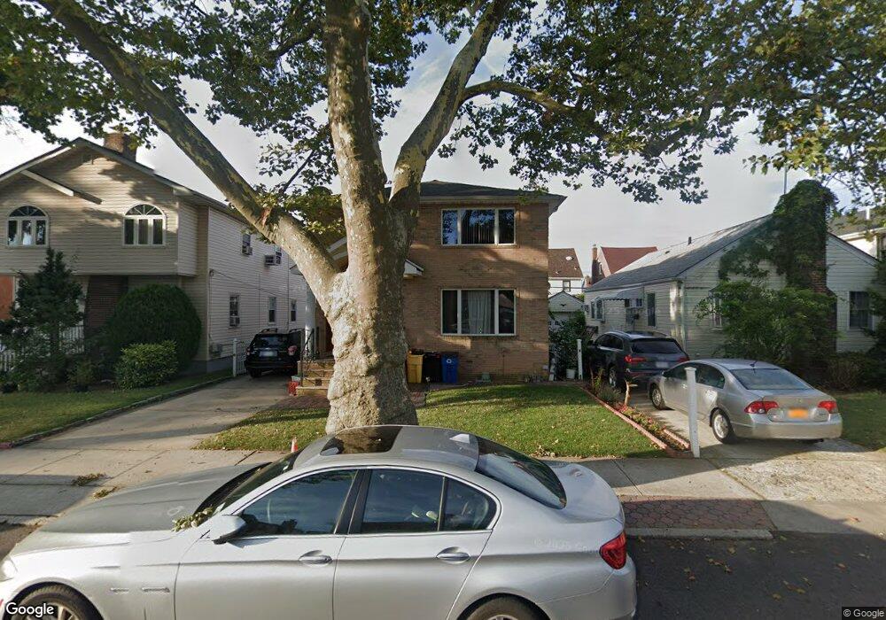 24122 85th Rd, Bellerose, NY 11426 - photo 1