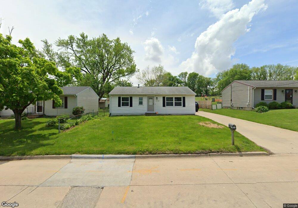 115 29th Ave SW, Cedar Rapids, IA 52404 - photo 1