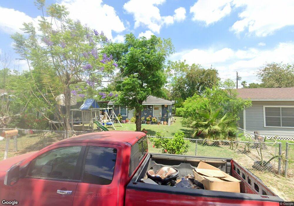 527 E Egly Ave, Pharr, TX 78577 - photo 1