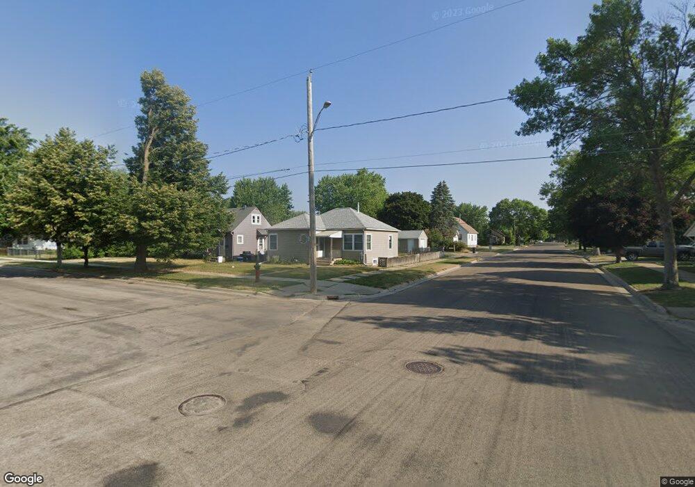 700 10th Ave SW, Austin, MN 55912 - photo 1