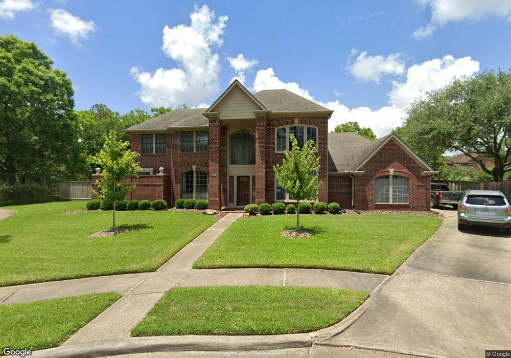 601 Pine Needle Dr, Friendswood, TX 77546 - photo 1