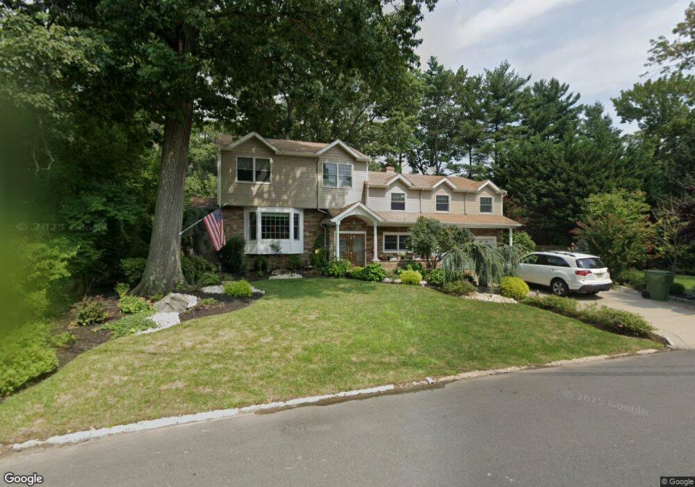33 Clive Hills Rd, Edison, NJ 08820 - photo 1